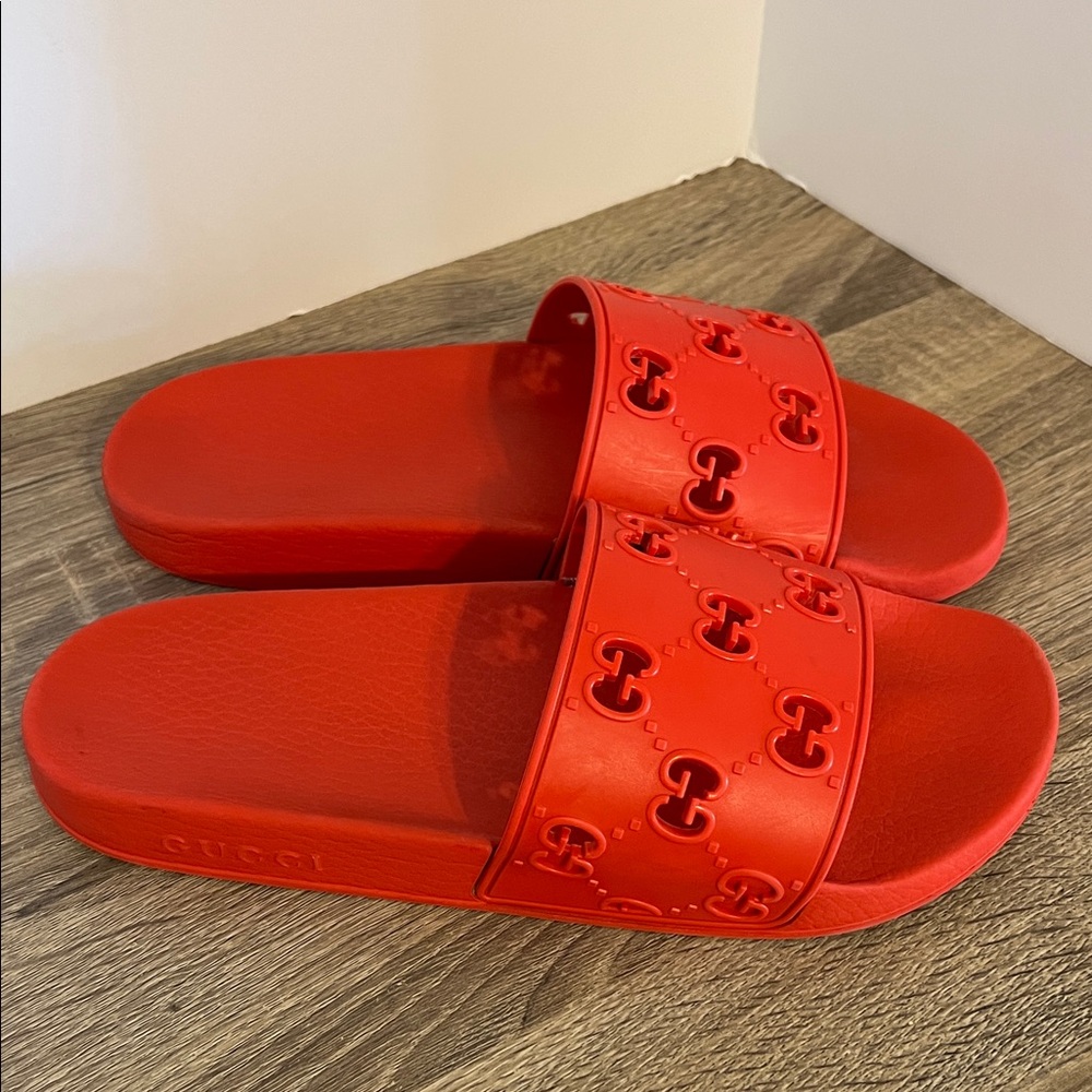 Gucci mens Vibrant Red Rubber Slide Sandals